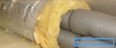 The use of glass wool with additional protection against moisture The use of glass wool with additional protection against moisture
