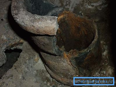 Worn sewer pipe