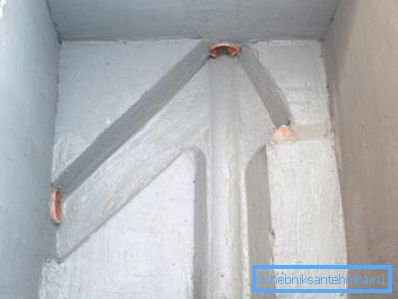 Brick well with waterproofing. Brick well with waterproofing.