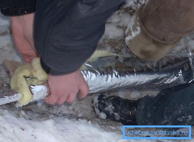 Classically, the method of warming plumbing Classically, the method of warming plumbing