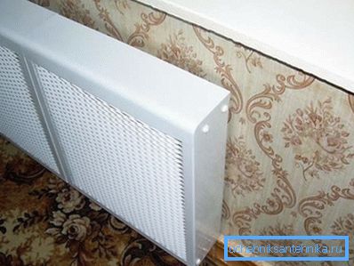 Classic decorative screen made from cut sheet metal. Classic decorative screen made from cut sheet metal.