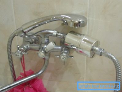 Classic shower with water filter Classic shower with water filter