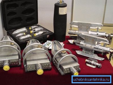The number of different nozzles is equal to several dozen, they differ not only in the appearance and direction of the jets, but also in size The number of different nozzles is equal to several dozen, they differ not only in the appearance and direction of the jets, but also in size