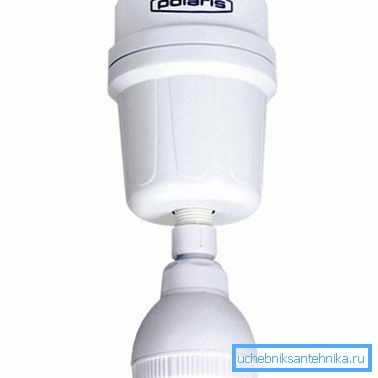 Compact nozzle combined with a divider Compact nozzle combined with a divider