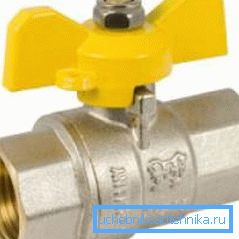Crane with a butterfly handle and a conditional passage of 15 mm Crane with a butterfly handle and a conditional passage of 15 mm