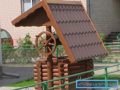 Beautiful wells for giving, as noticeable decorative buildings, attract the eye.