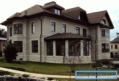 Beautiful house. And how to heat it?