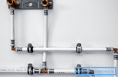 Pipe fastening to the wall Pipe fastening to the wall