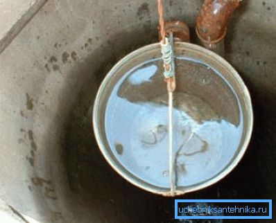 In addition, periodic full pumping will make the water noticeably cleaner.