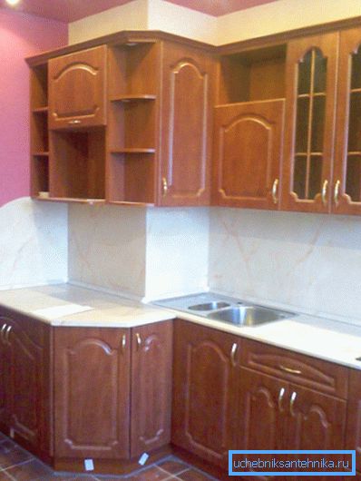 Kitchen with a vent Kitchen with a vent