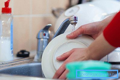 Kitchen sink 40 cm by 40 cm fully encloses the dirty dishes intended for washing Kitchen sink 40 cm by 40 cm fully encloses the dirty dishes intended for washing
