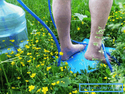 Easy warm-up during the shower will make you more cheerful. Easy warm-up during the shower will make you more cheerful.