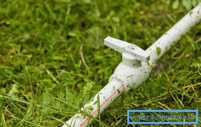 Summer cottage water supply from plastic pipes