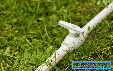 Summer cottage water supply from plastic pipes