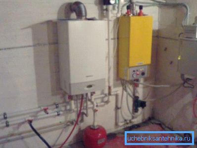 Amateur photo of the connected system, ready for operation Amateur photo of the connected system, ready for operation