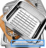 Amateur photos of various products, the purpose of which is to increase the level of comfort when using the sink Amateur photos of various products, the purpose of which is to increase the level of comfort when using the sink