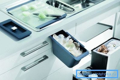 Maximum convenience and thoughtful use of space is the hallmark of good kitchen furniture.