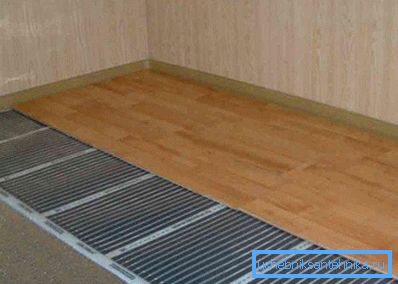 Mats are under the laminated coating. Mats are under the laminated coating.