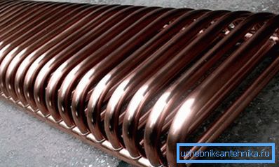 Copper and looks good, and heats effectively Copper and looks good, and heats effectively