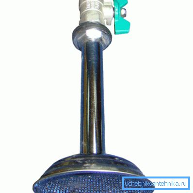 Metal nozzle with ball valve. Metal nozzle with ball valve.
