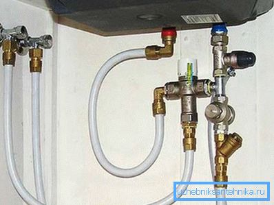 3970 Metal-plastic plumbing to the boiler