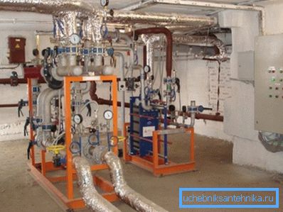 Apartment buildings with individual heating with a common boiler room Apartment buildings with individual heating with a common boiler room