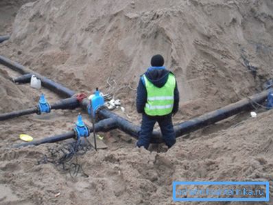 Installation of cold water pipeline. Installation of cold water pipeline.