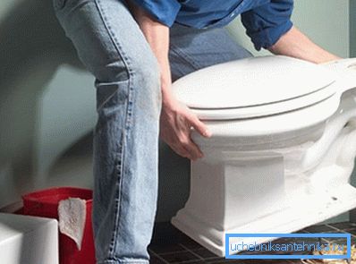 Installation of a toilet bowl - the man's work demanding physical strength and technical ingenuity. Installation of a toilet bowl - the man's work demanding physical strength and technical ingenuity.