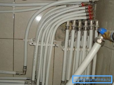 Installation of suburban heating using metal-plastic pipelines