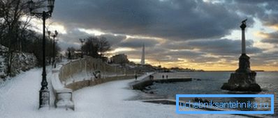 Frosty days are even in the Crimea. Frosty days are even in the Crimea.