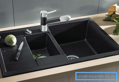 Quartz sinks are also very popular.