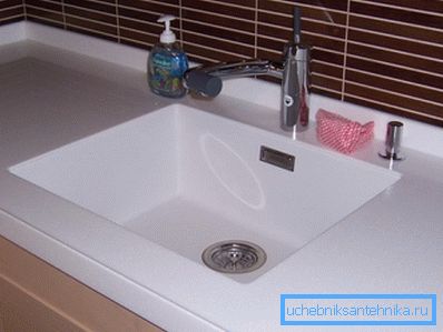 You can evaluate the aesthetic characteristics of products.