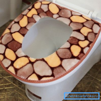 The soft material covering the toilet bowl cover will quickly become unusable. The soft material covering the toilet bowl cover will quickly become unusable.
