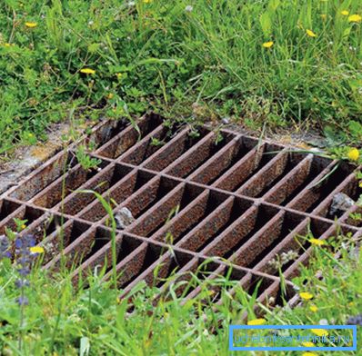 On the photo - surface drainage area On the photo - surface drainage area