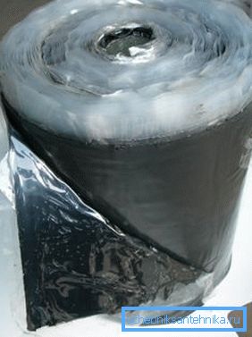 In the photo - asmolno-polymer tape for pipe insulation In the photo - asmolno-polymer tape for pipe insulation