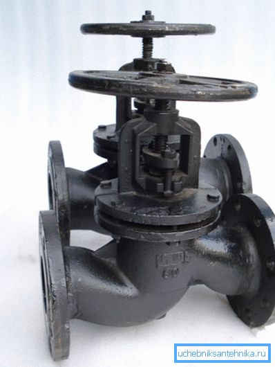 In the photo - cast iron screw valve. In the photo - cast iron screw valve.