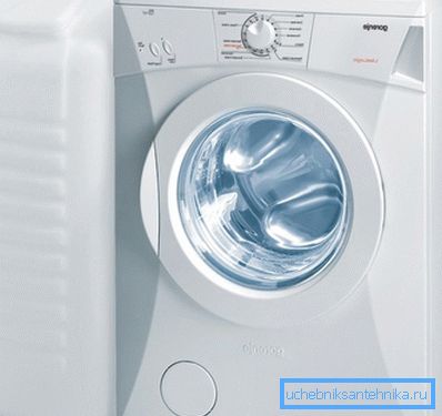 The photo shows a washing machine without connecting to the water supply. The photo shows a washing machine without connecting to the water supply.