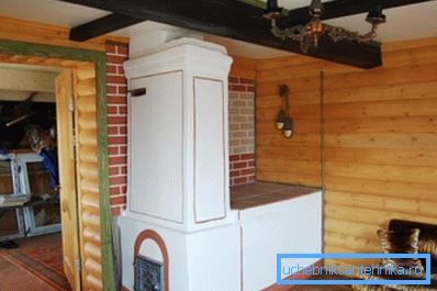 The photo shows the structure with a furnace heating. The photo shows the structure with a furnace heating.
