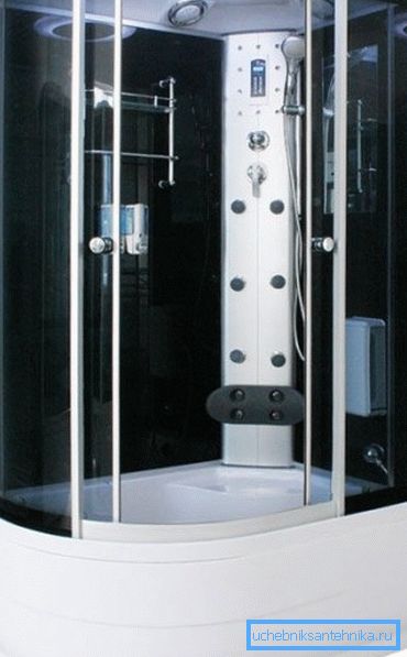 In the photo: shower cabins 120 by 80 with a high sump are not inferior in capacity to a small bath, and in function exceed it in times In the photo: shower cabins 120 by 80 with a high sump are not inferior in capacity to a small bath, and in function exceed it in times