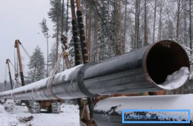 In the photo - gas pipeline from welded elements In the photo - gas pipeline from welded elements