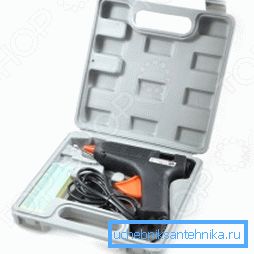 The photo shows a special tool - a gun for glue (the thing is convenient, it can be useful in the household) The photo shows a special tool - a gun for glue (the thing is convenient, it can be useful in the household)