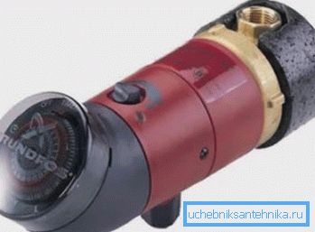 In the photo - a pump with a thermostat In the photo - a pump with a thermostat
