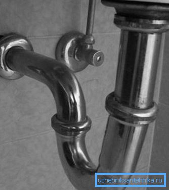 In the photo: stainless steel is the most durable type of siphons.