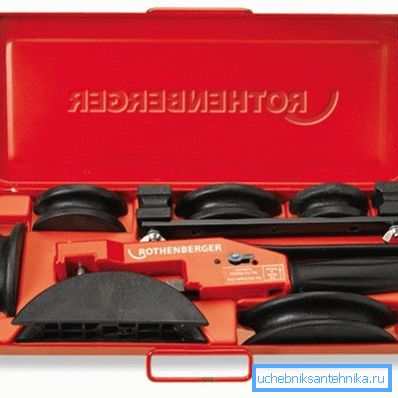 The photo shows a set of hand tools for working with metal plastics. The photo shows a set of hand tools for working with metal plastics.