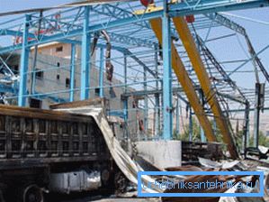 In the photo - the consequences of incorrect engineering calculations. In the photo - the consequences of incorrect engineering calculations.