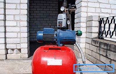 In the photo - surface pumping station. In the photo - surface pumping station.