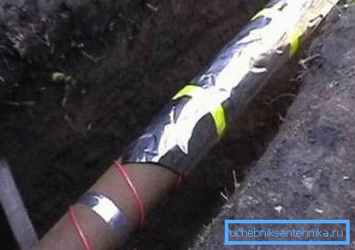 In the photo: taking care of heating when laying pipes, you will get rid of many problems in the future In the photo: taking care of heating when laying pipes, you will get rid of many problems in the future