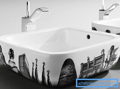 The photo is an example of the modern urban style of the bowl. The photo is an example of the modern urban style of the bowl.