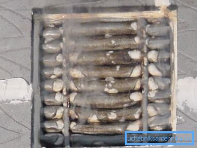 In the photo - the grill after heating to 120C. In the photo - the grill after heating to 120C.