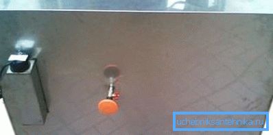 In the photo - galvanized steel shower tank In the photo - galvanized steel shower tank